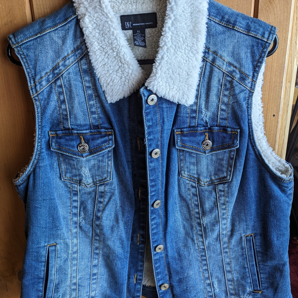 I.N.C. Denim Women's Vest with White Sherpa Lining & Collar Button Closure (XL)